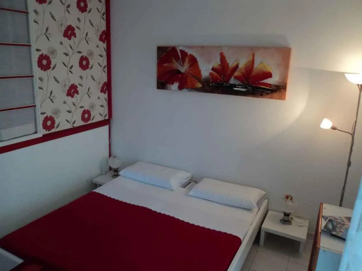 Studio In Valbandon Istrien 8360 Apartment