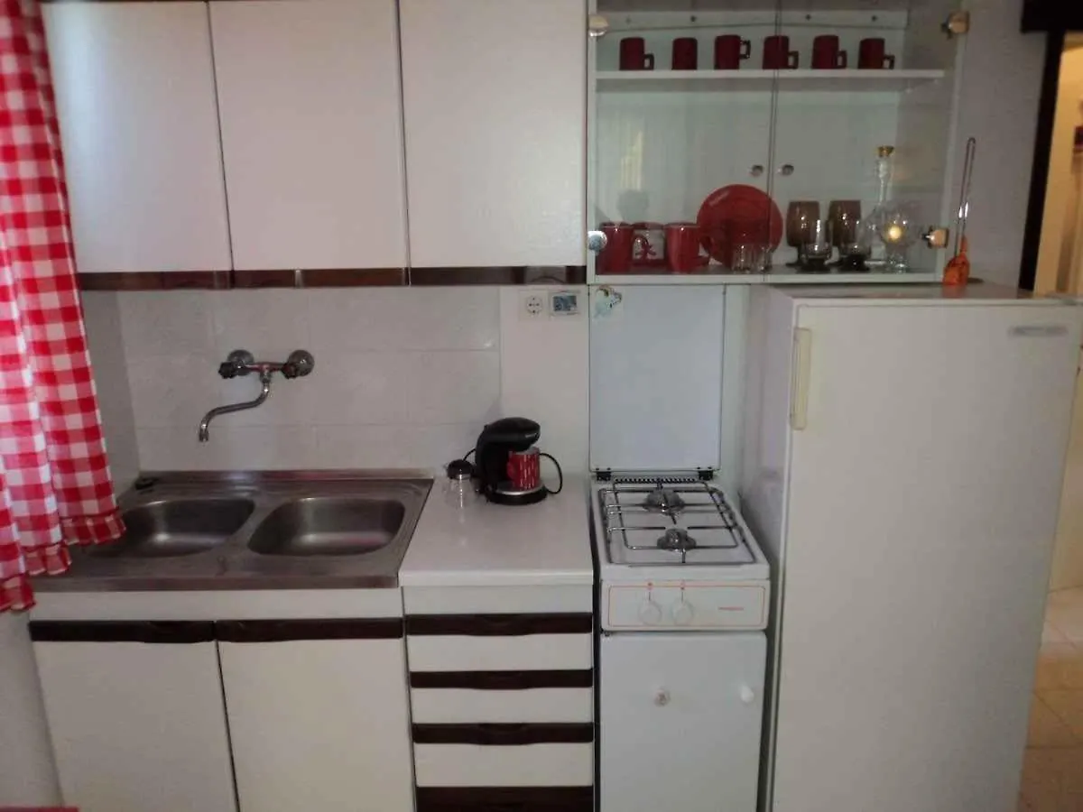 Apartment Studio In Valbandon Istrien 8360